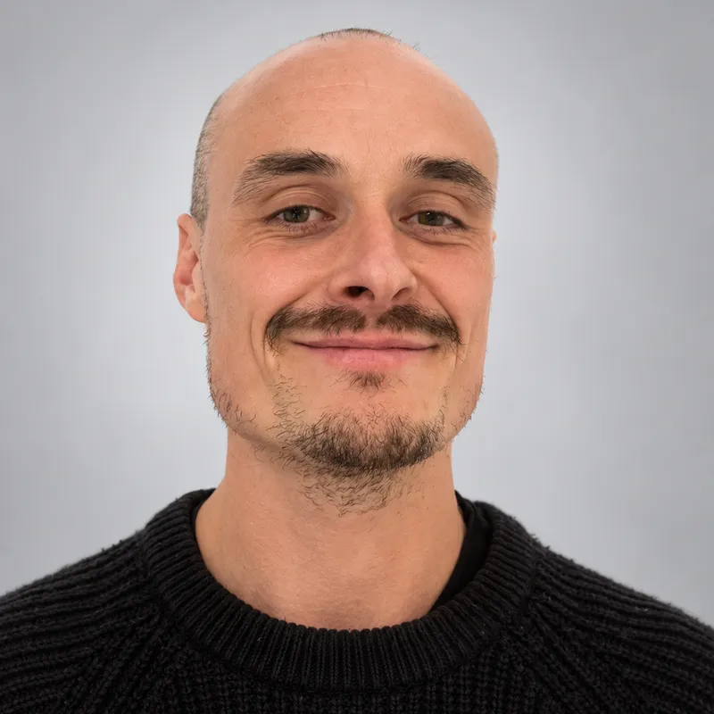 Christopher Donnelly, Zellor